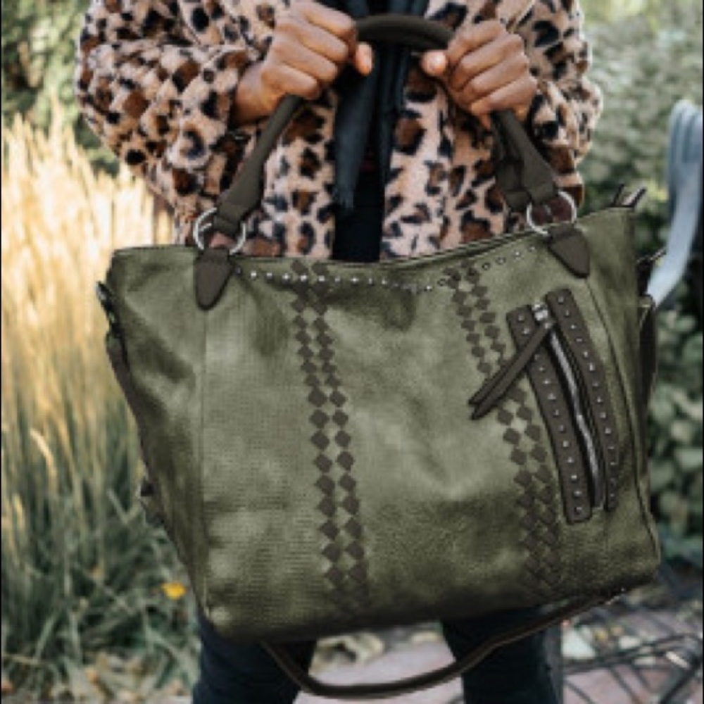 Bags - Picture 9 of 14